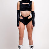 Top rave con abertura de serpiente oscura